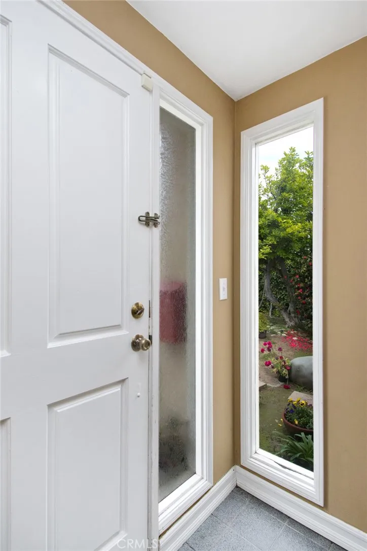 846 W Hillcrest Boulevard, Monrovia, California 91016 home-pic-2