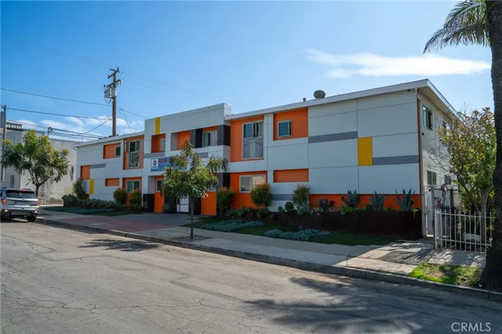 210 E 29th Street, Long Beach, California 90806