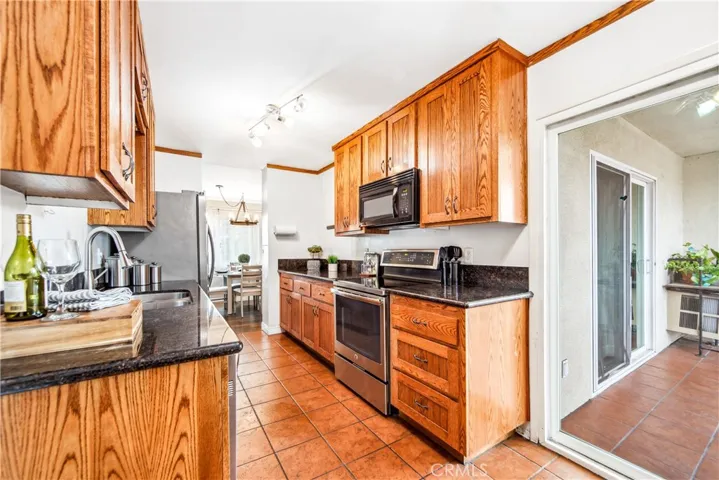 12200 Montecito Rd D212, Seal Beach, California 90740