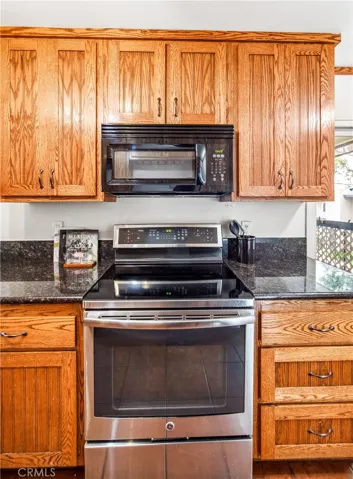 12200 Montecito Rd D212, Seal Beach, California 90740