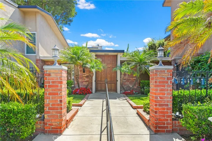 12200 Montecito Rd D212, Seal Beach, California 90740