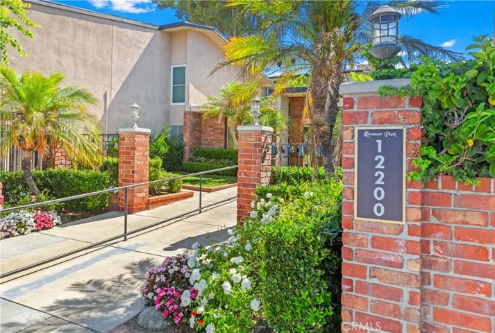 12200 Montecito Rd D212, Seal Beach, California 90740
