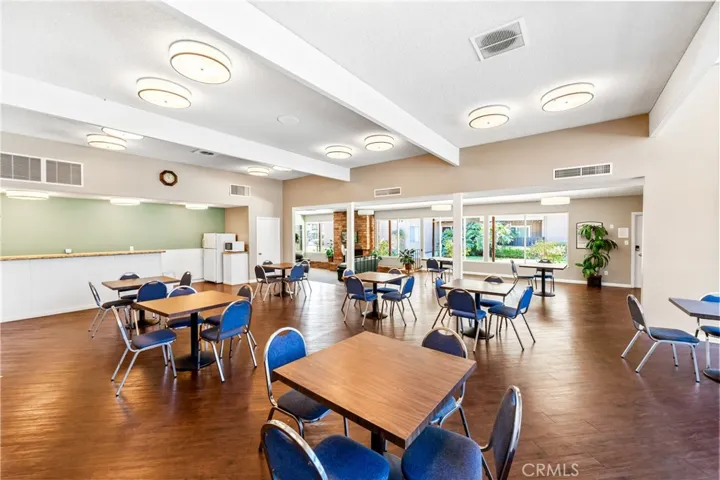 12200 Montecito Rd D212, Seal Beach, California 90740