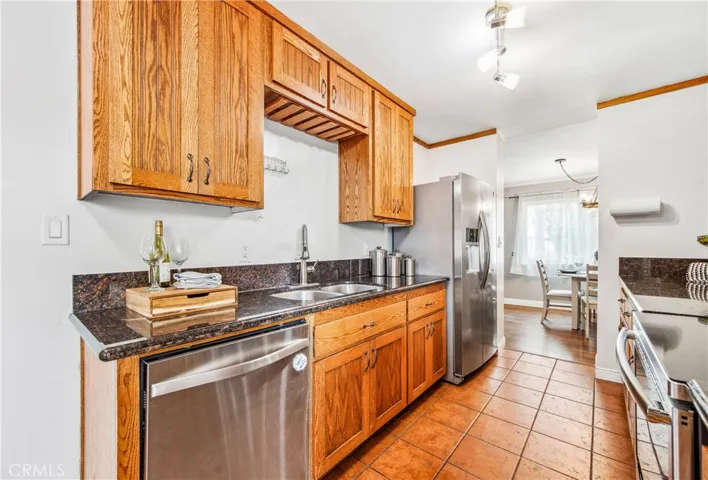 12200 Montecito Rd D212, Seal Beach, California 90740