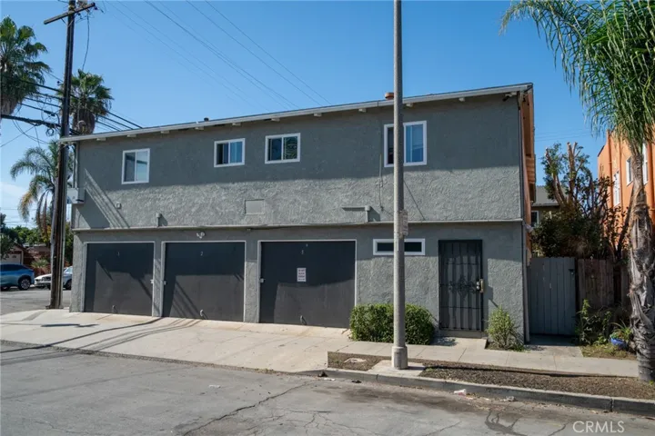3243 E 10th Street, Long Beach, California 90804