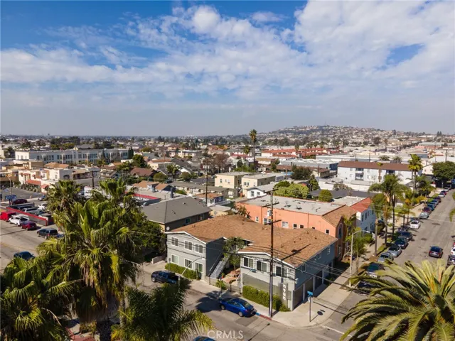 3243 E 10th Street, Long Beach, California 90804