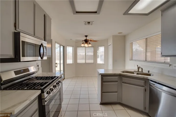27299 Peach Tree Lane, Helendale, California 92342