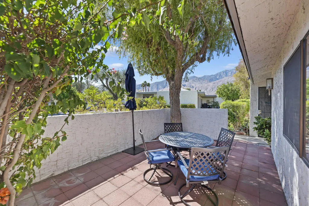 2240 Sunshine Way, Palm Springs, California 92264 home-pic-4