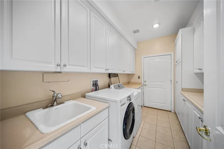 16710 Chocolate Lily Lane, Perris, California 92570