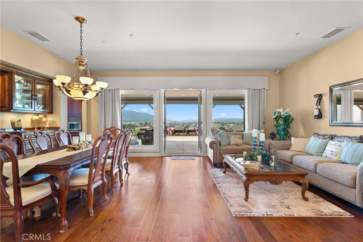 1124 Thoroughbred Lane, Norco, California 92860