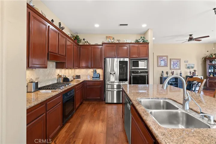 1124 Thoroughbred Lane, Norco, California 92860