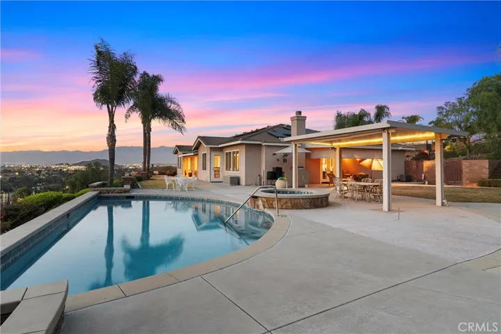 1124 Thoroughbred Lane, Norco, California 92860