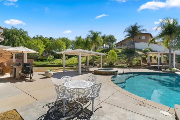 1124 Thoroughbred Lane, Norco, California 92860