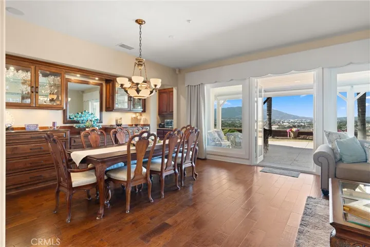1124 Thoroughbred Lane, Norco, California 92860