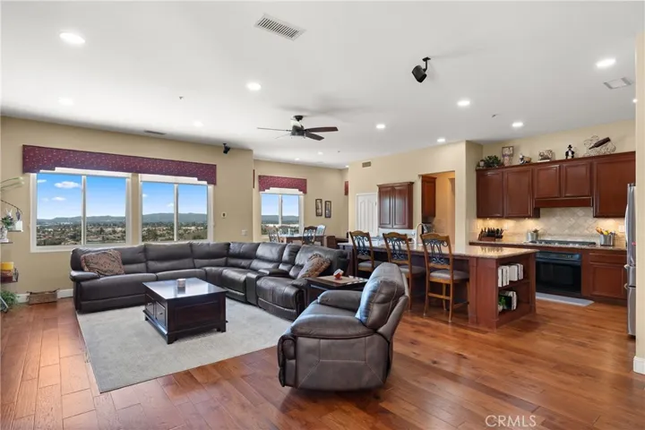 1124 Thoroughbred Lane, Norco, California 92860