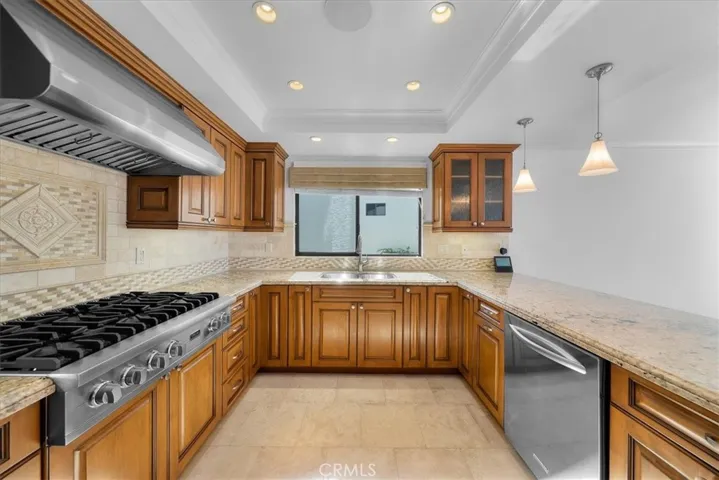 17 Ocean Crest Court, Rancho Palos Verdes, California 90275