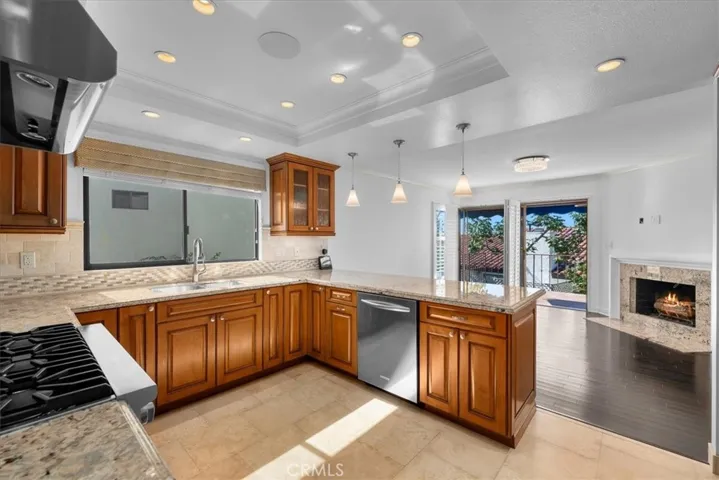 17 Ocean Crest Court, Rancho Palos Verdes, California 90275
