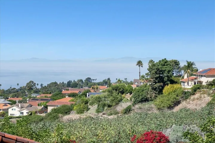 17 Ocean Crest Court, Rancho Palos Verdes, California 90275