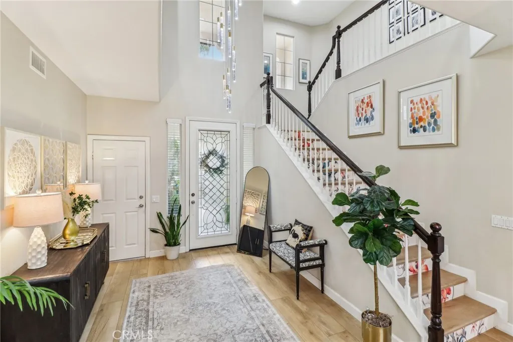 25 Vista Toscana, Lake Elsinore, California 92532 home-pic-5