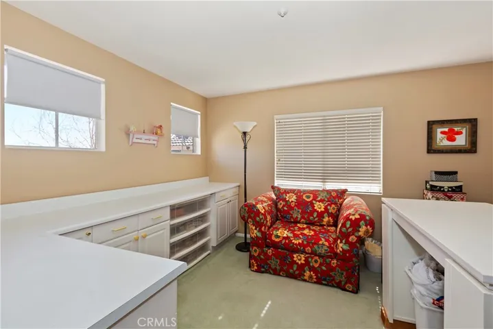 bonus/loft area perfect for crafting and additional storage
