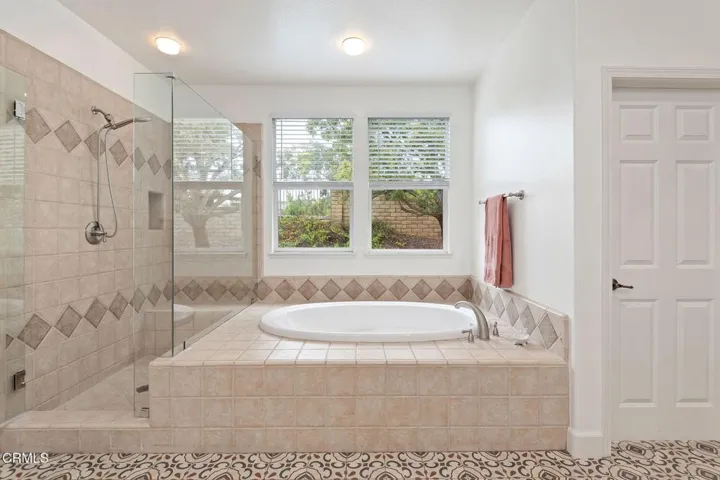 15-web-or-mls-15 - Primary Bathroom