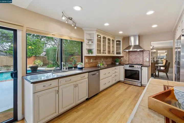 4310 N Larwin Ave., Concord, California 94521