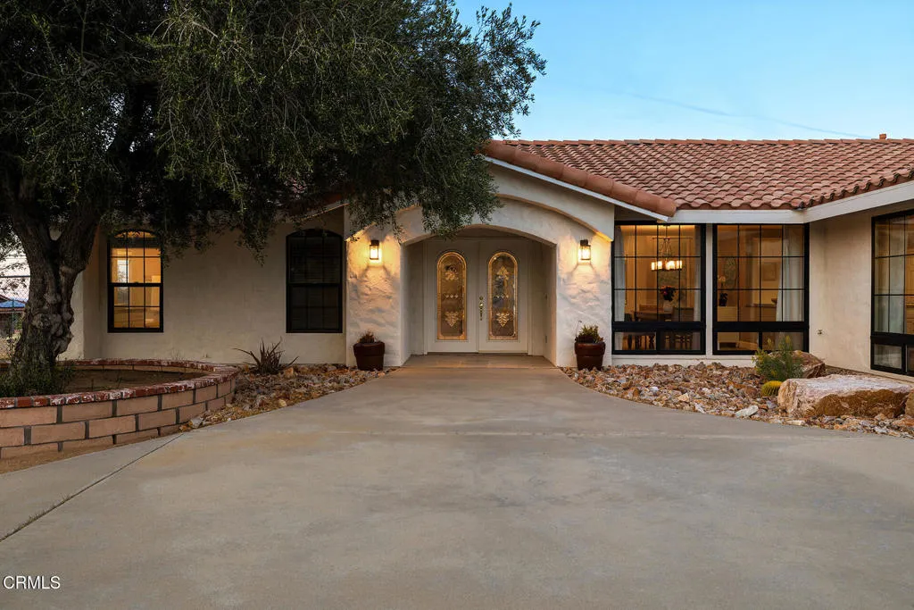 8975 Fortuna Avenue, Yucca Valley, California 92284 home-pic-2