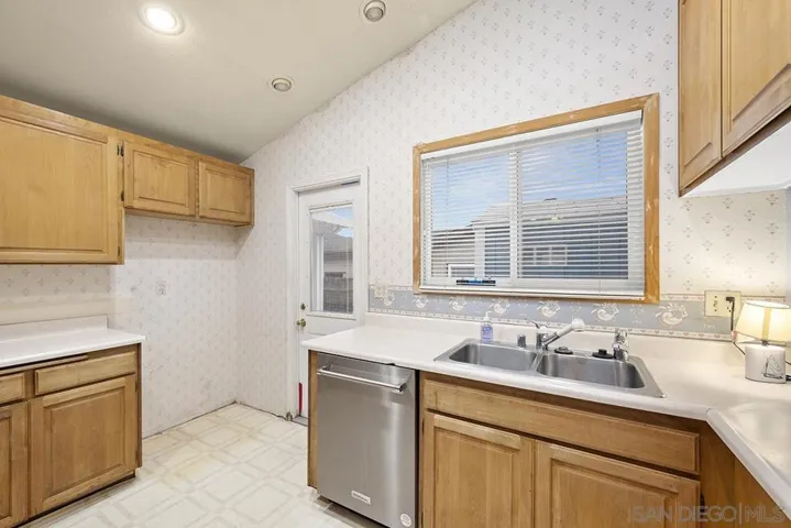 7111 Regner Rd, San Diego, California 92119