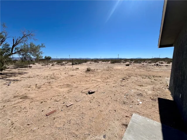 65057 Venus Street, Joshua Tree, California 92252