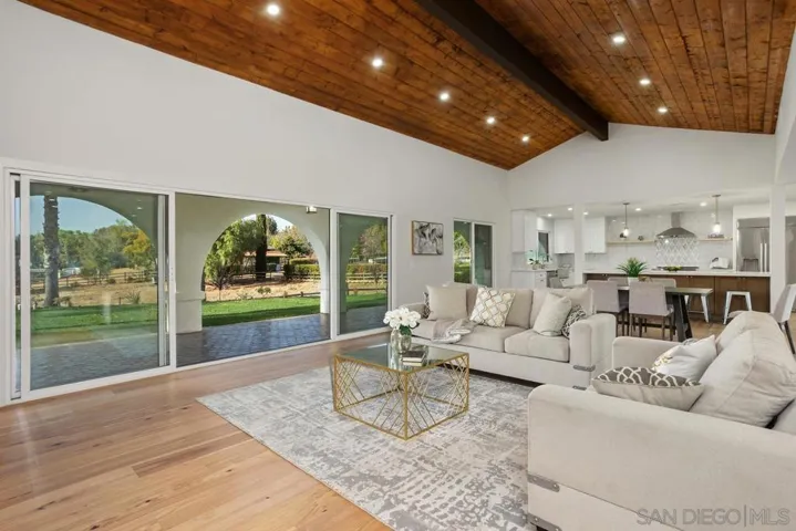 7234 Via Mariposa Sur, Bonsall, California 92003
