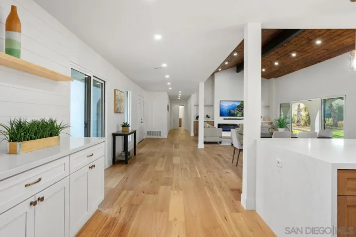 7234 Via Mariposa Sur, Bonsall, California 92003