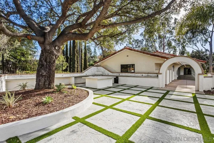 7234 Via Mariposa Sur, Bonsall, California 92003