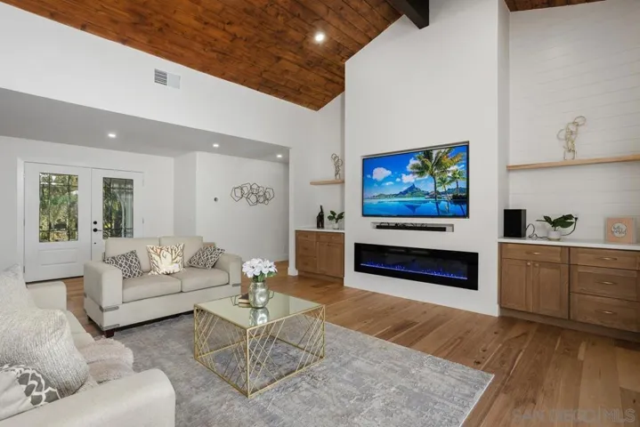 7234 Via Mariposa Sur, Bonsall, California 92003