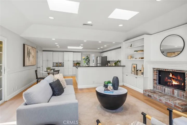 2851 Catalpa Street, Newport Beach, California 92660