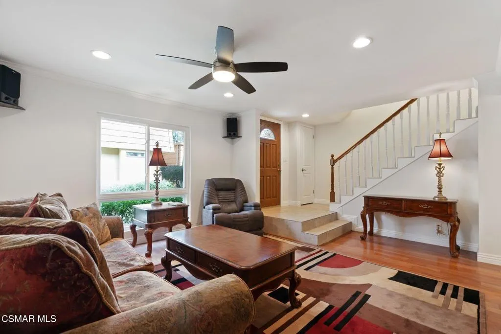 27444 Country Glen Road, Agoura Hills, California 91301 home-pic-0