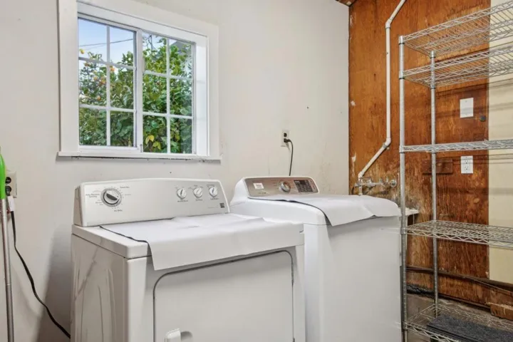1698 Hampton Avenue, Redwood City, California 94061