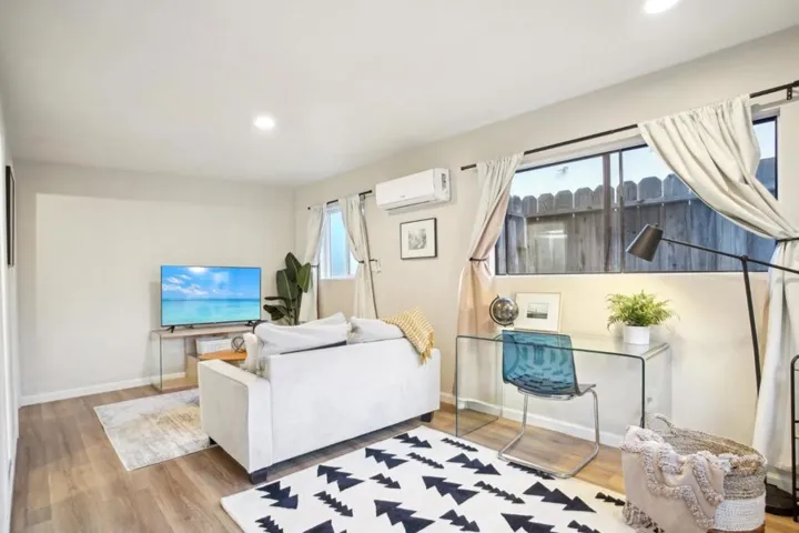 1698 Hampton Avenue, Redwood City, California 94061