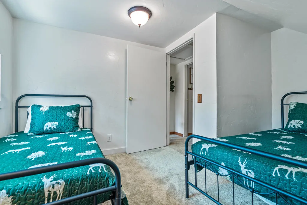 25450 Rim Rock Road, Idyllwild, California 92549 home-pic-30