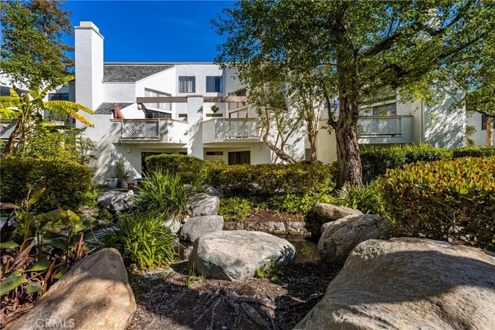 5846 E Creekside Avenue 11, Orange, California 92869