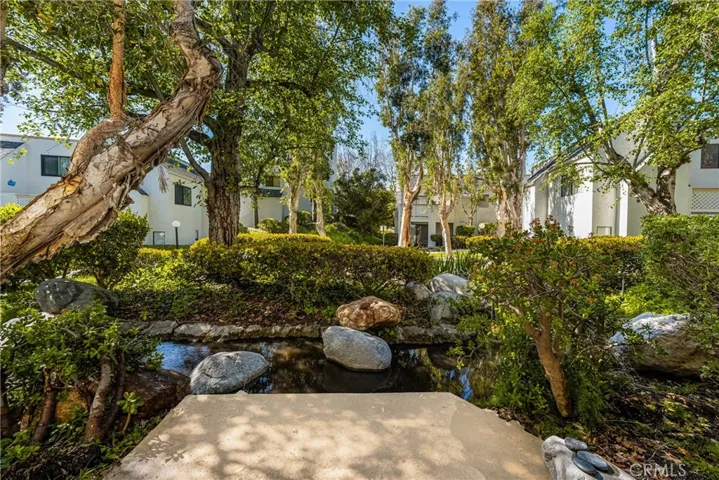 5846 E Creekside Avenue 11, Orange, California 92869