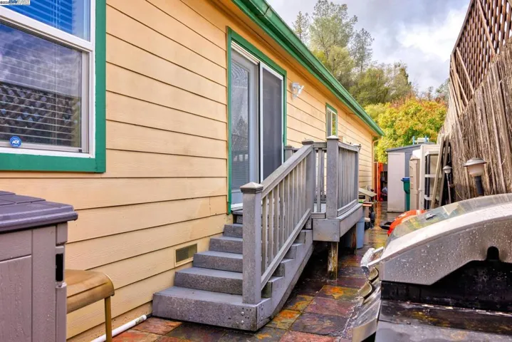 18497 Well House Drive, Jamestown, California 95327
