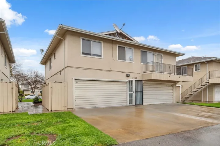 4969 N Holt Avenue 103, Fresno, California 93705