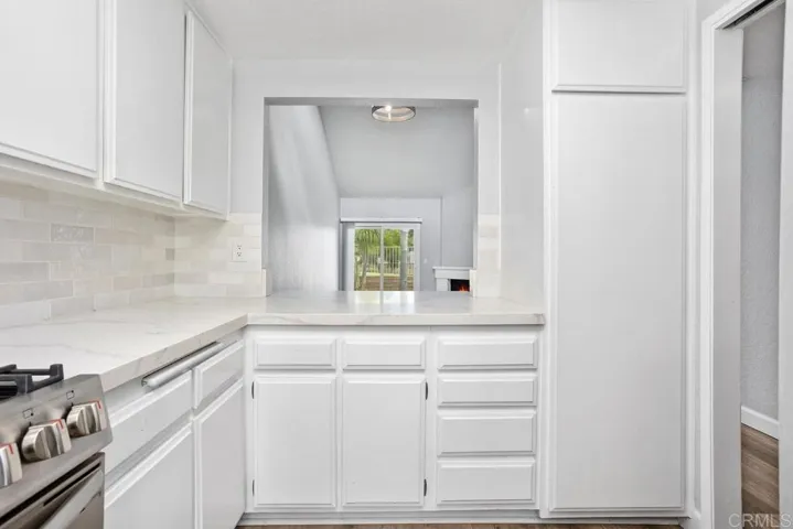 1020 Brewley Lane, Vista, California 92081