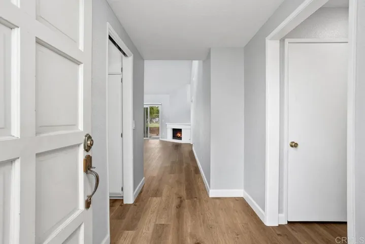 1020 Brewley Lane, Vista, California 92081