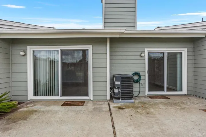 1020 Brewley Lane, Vista, California 92081