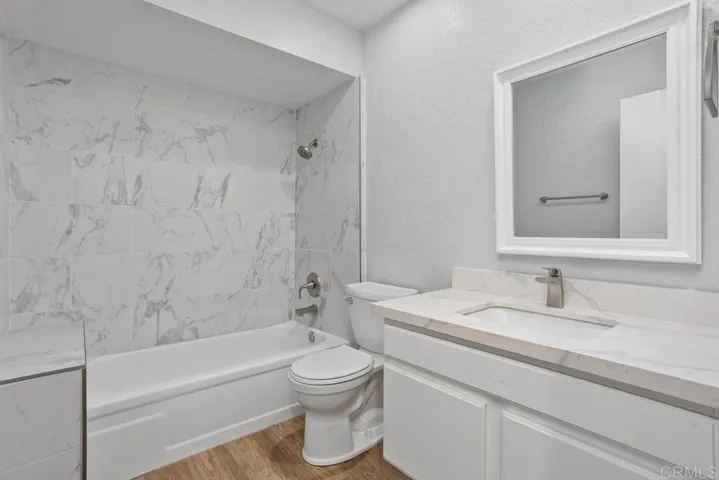 1020 Brewley Lane, Vista, California 92081