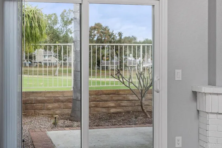 1020 Brewley Lane, Vista, California 92081