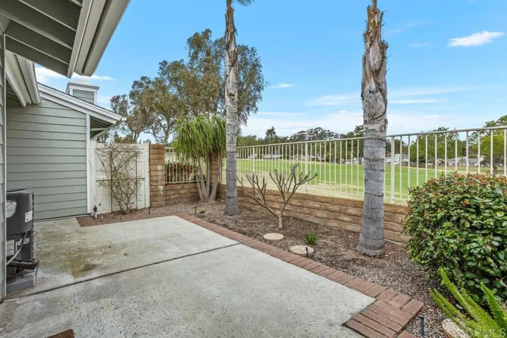 1020 Brewley Lane, Vista, California 92081