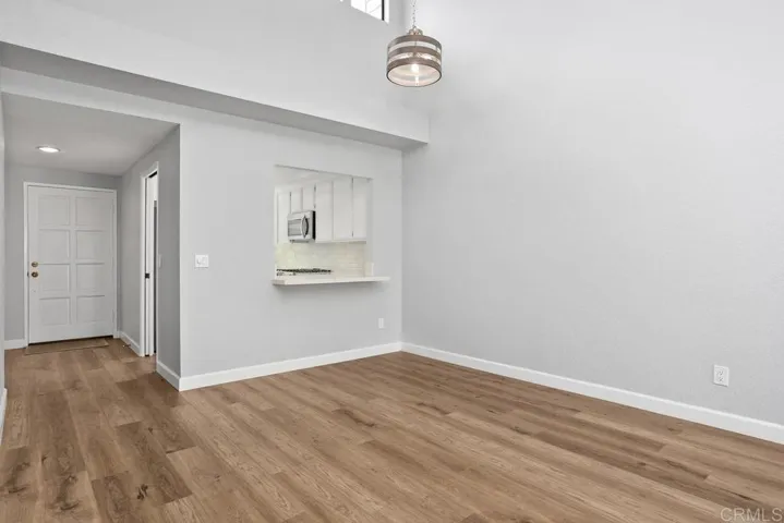 1020 Brewley Lane, Vista, California 92081
