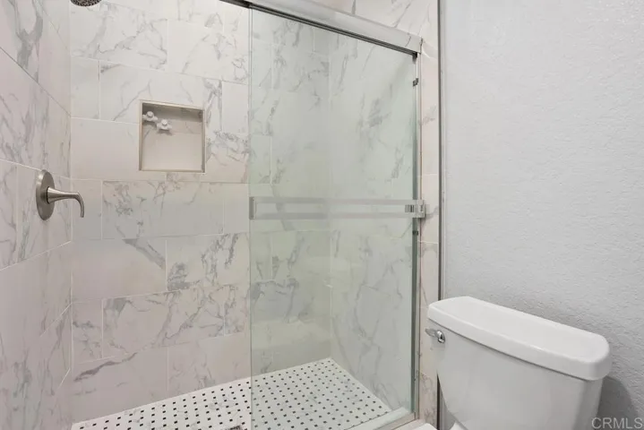 1020 Brewley Lane, Vista, California 92081